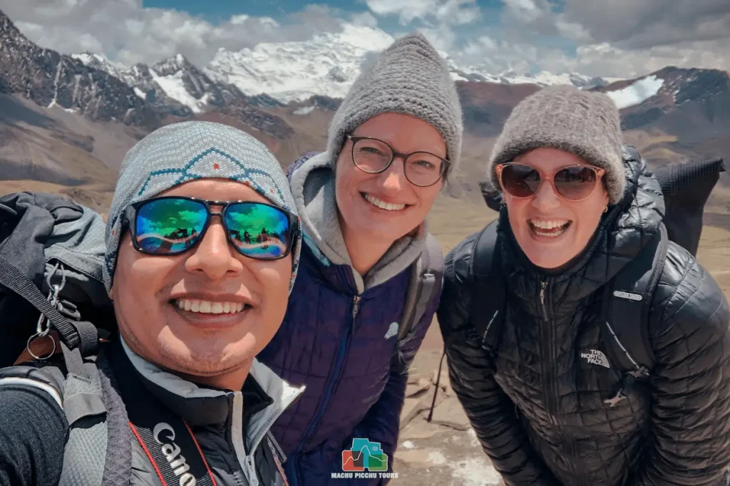 palcoyo rainbow mountain tour