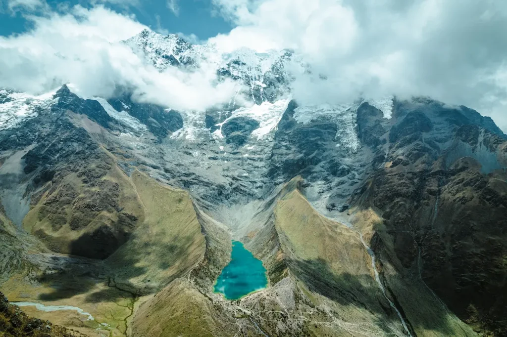 Full-day tour to Humantay Lake with stunning turquoise waters.
