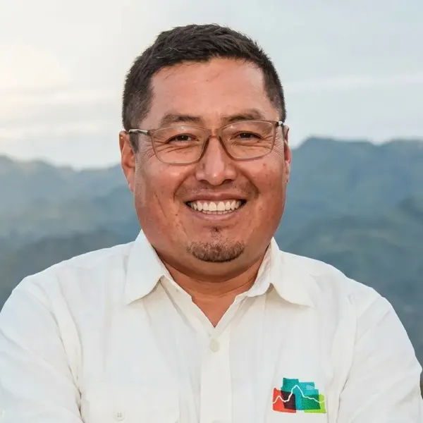 Luis-Martínez-guide-in-agency-travel-machu-picchu-tours